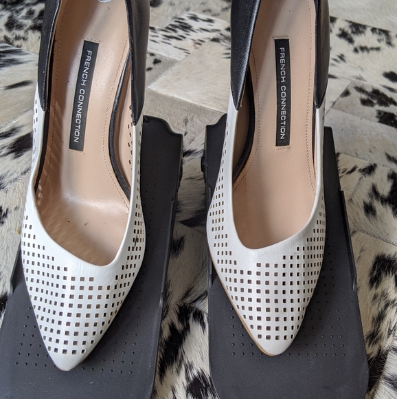 French Connection perforated pump - Picture 2 of 4